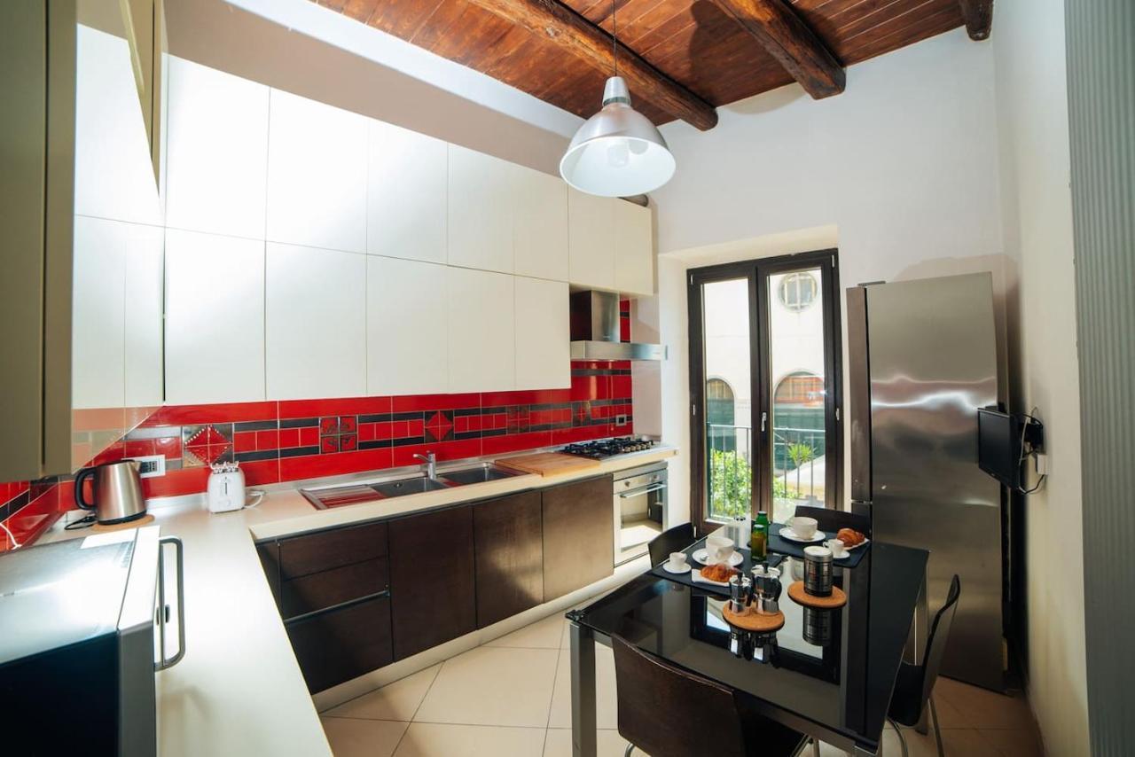 Domus Gisulfo Apartment Salerno Exterior photo